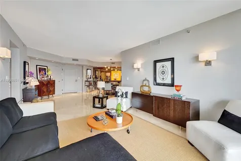 2800 Island Boulevard Aventura FL 33160