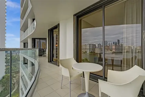 2800 Island Boulevard Aventura FL 33160