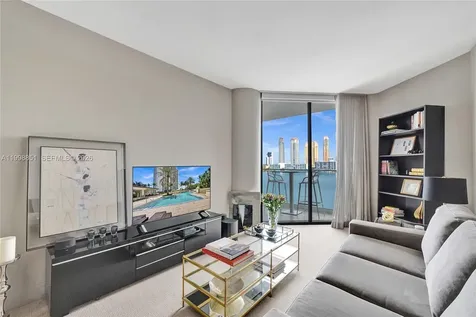 2800 Island Boulevard Aventura FL 33160
