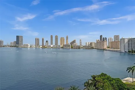2800 Island Boulevard Aventura FL 33160