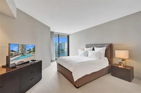 2800 Island Boulevard Aventura FL 33160