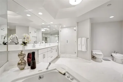 2800 Island Boulevard Aventura FL 33160