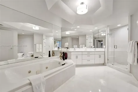 2800 Island Boulevard Aventura FL 33160