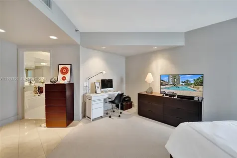 2800 Island Boulevard Aventura FL 33160