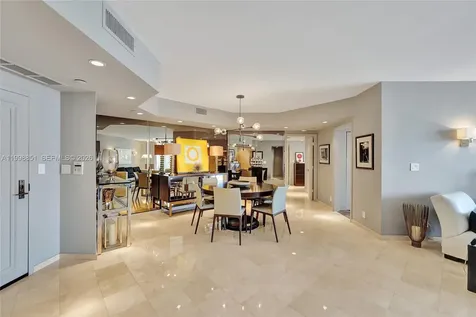 2800 Island Boulevard Aventura FL 33160