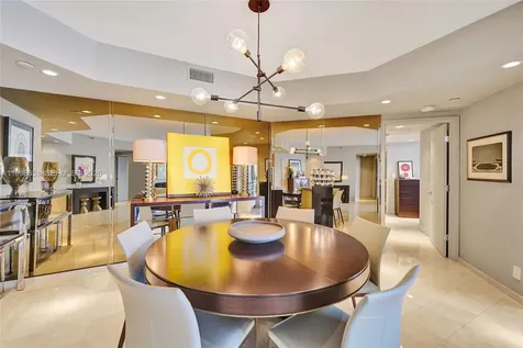 2800 Island Boulevard Aventura FL 33160