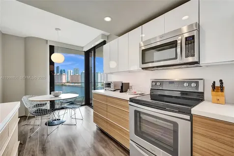 2800 Island Boulevard Aventura FL 33160