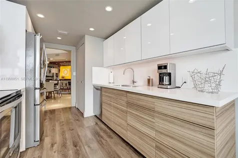 2800 Island Boulevard Aventura FL 33160