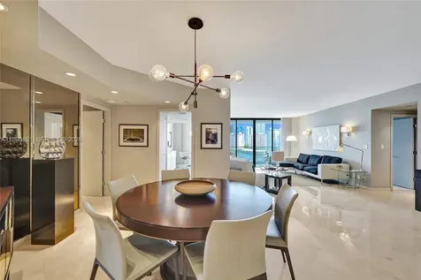 2800 Island Boulevard Aventura FL 33160