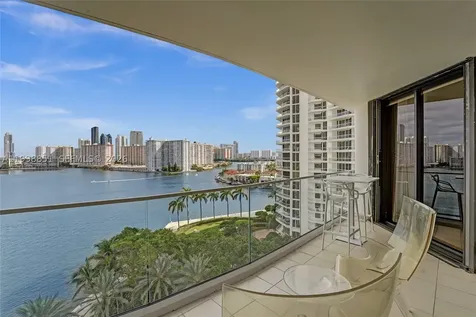 2800 Island Boulevard Aventura FL 33160