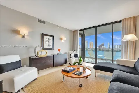 2800 Island Boulevard Aventura FL 33160
