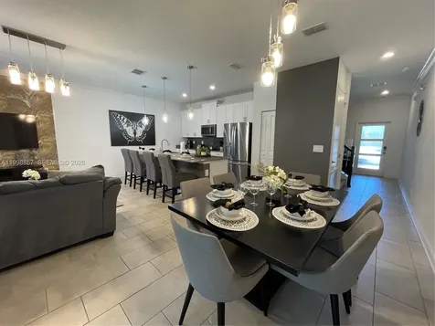 1132 NE Kingsbarn Other City - In The State Of Florida FL 33896