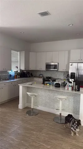 3564 W 97th Street Hialeah FL 33018