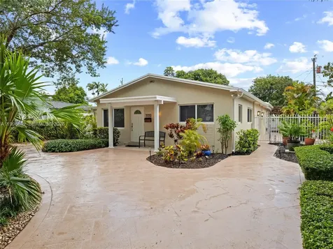 6665 NW 39th Street Virginia Gardens FL 33166