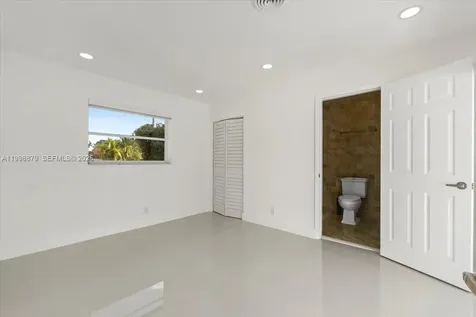 1910 NW 36th Street Oakland Park FL 33309