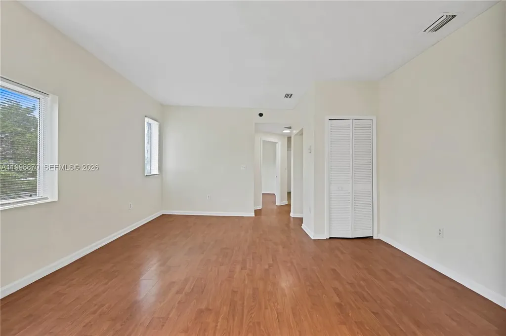 109 NW 6th Avenue Miami FL 33128