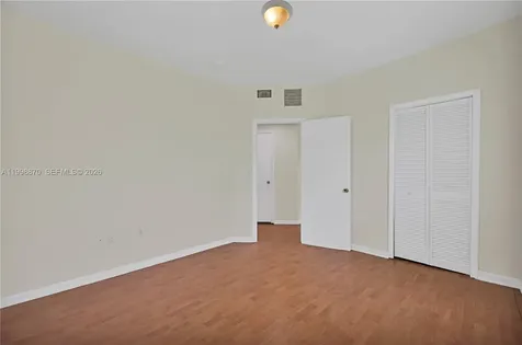 109 NW 6th Avenue Miami FL 33128