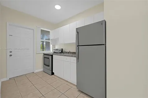 109 NW 6th Avenue Miami FL 33128