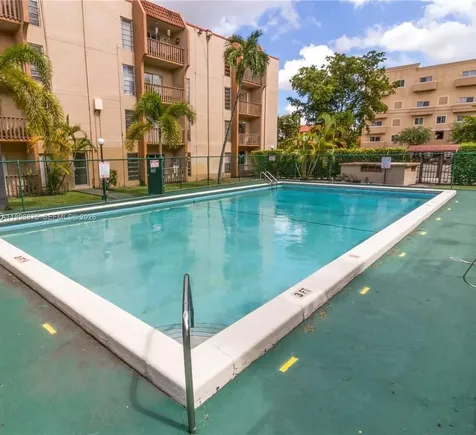 4841 NW 7th Street Miami FL 33126