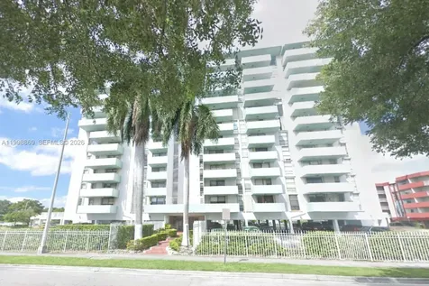 1825 W 44th Place Hialeah FL 33012
