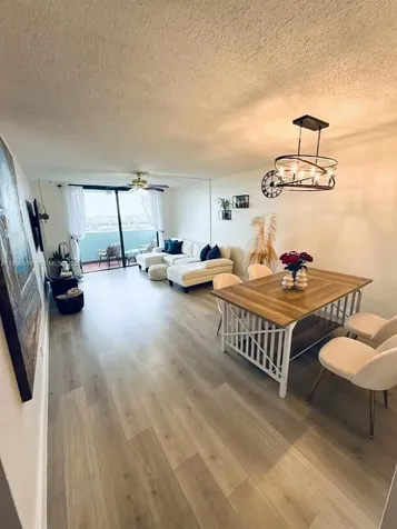 1825 W 44th Place Hialeah FL 33012