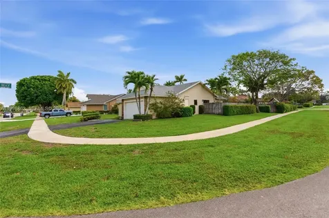 20823 Sugarloaf Lane Boca Raton FL 33428