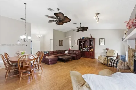 20823 Sugarloaf Lane Boca Raton FL 33428