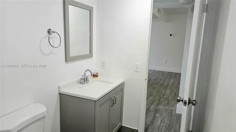 8075 SW 107th Avenue Miami FL 33173