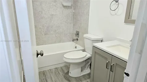 8075 SW 107th Avenue Miami FL 33173