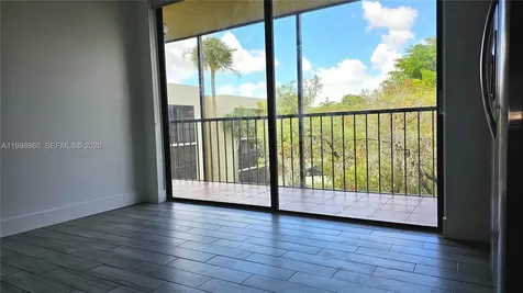 8075 SW 107th Avenue Miami FL 33173