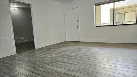 8075 SW 107th Avenue Miami FL 33173