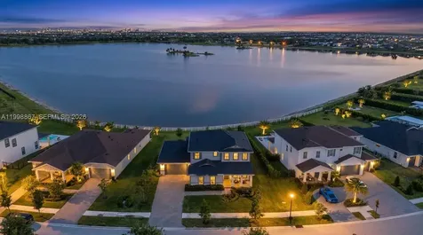 769 Hookline Circle Loxahatchee FL 33470