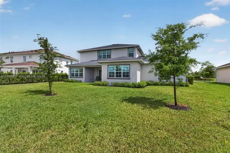 769 Hookline Circle Loxahatchee FL 33470