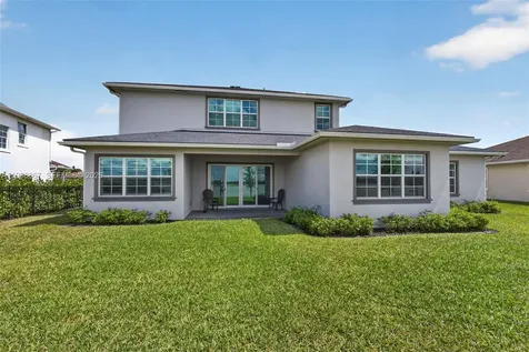 769 Hookline Circle Loxahatchee FL 33470