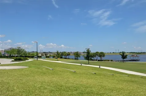 769 Hookline Circle Loxahatchee FL 33470