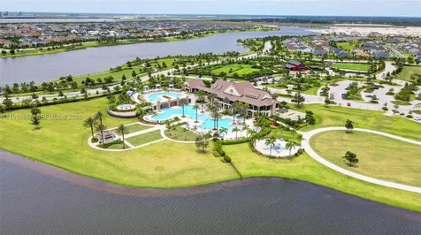 769 Hookline Circle Loxahatchee FL 33470
