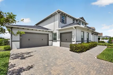 769 Hookline Circle Loxahatchee FL 33470