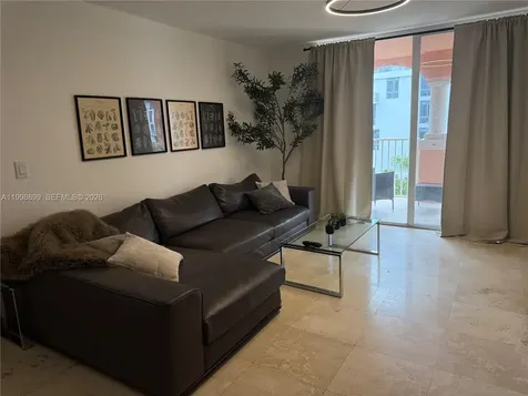 19555 E Country Club Drive Aventura FL 33180