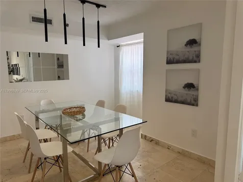 19555 E Country Club Drive Aventura FL 33180