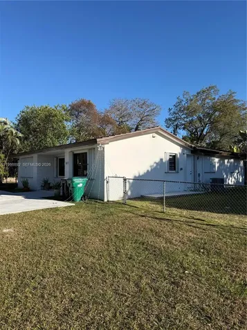 8772 SW 143rd Street Palmetto Bay FL 33176