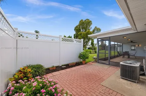 706 SW 51st Terrace Cape Coral FL 33914