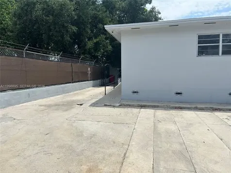 13425 NW 31st Avenue Opa-Locka FL 33054