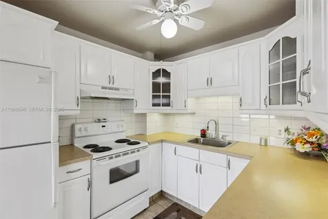 22 SE 3rd Terrace Dania Beach FL 33004