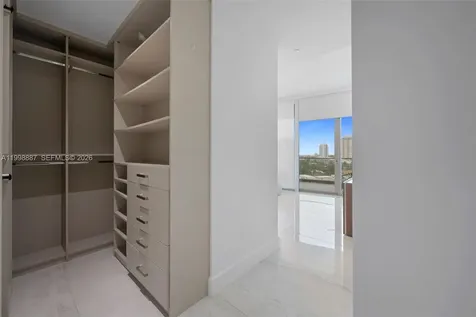 18975 Collins Avenue Sunny Isles Beach FL 33160