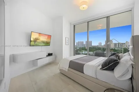 18975 Collins Avenue Sunny Isles Beach FL 33160