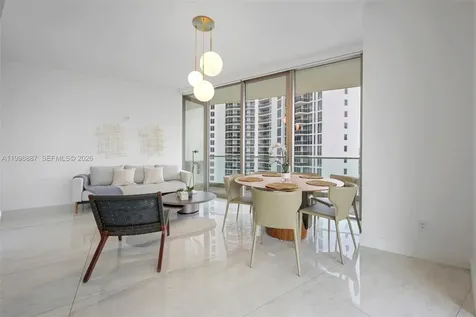 18975 Collins Avenue Sunny Isles Beach FL 33160