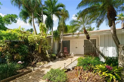 11490 SW 72nd Court Pinecrest FL 33156