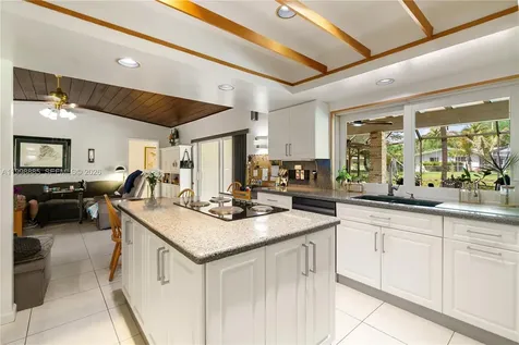 11490 SW 72nd Court Pinecrest FL 33156