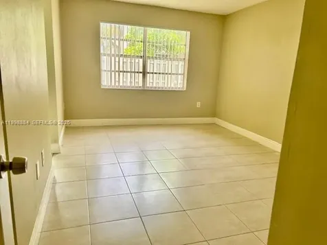 19922 NW 67th Place Hialeah FL 33015