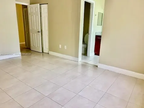 19922 NW 67th Place Hialeah FL 33015